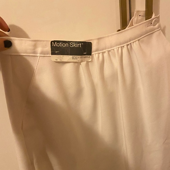 Vintage White Midi Skirt - Picture 7 of 15